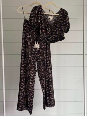 Lost in Lunar Australian Boutique 2-Piece Set – Puff Sleeve Top & Split Pants M